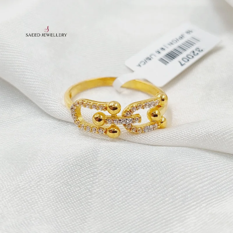 Zircon Studded Paperclip Ring