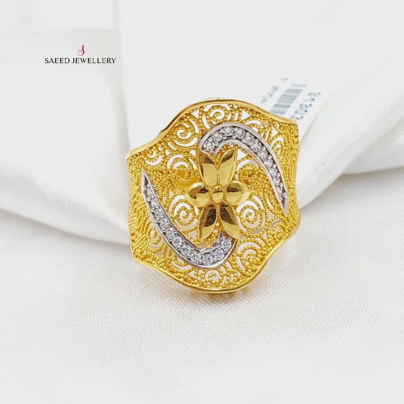 Zircon Studded Tie Ring