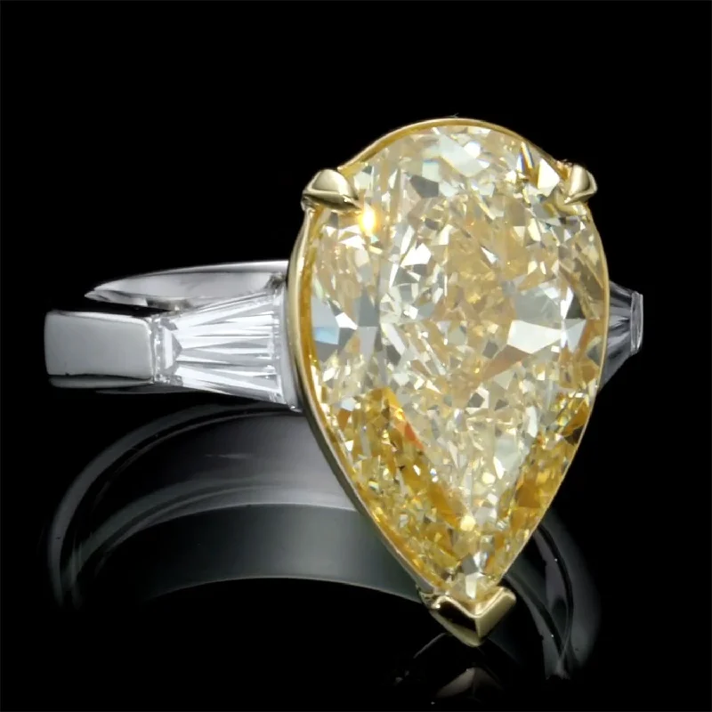 Harmony  - 9.14 carat natural yellow diamond ring- GIA certificate