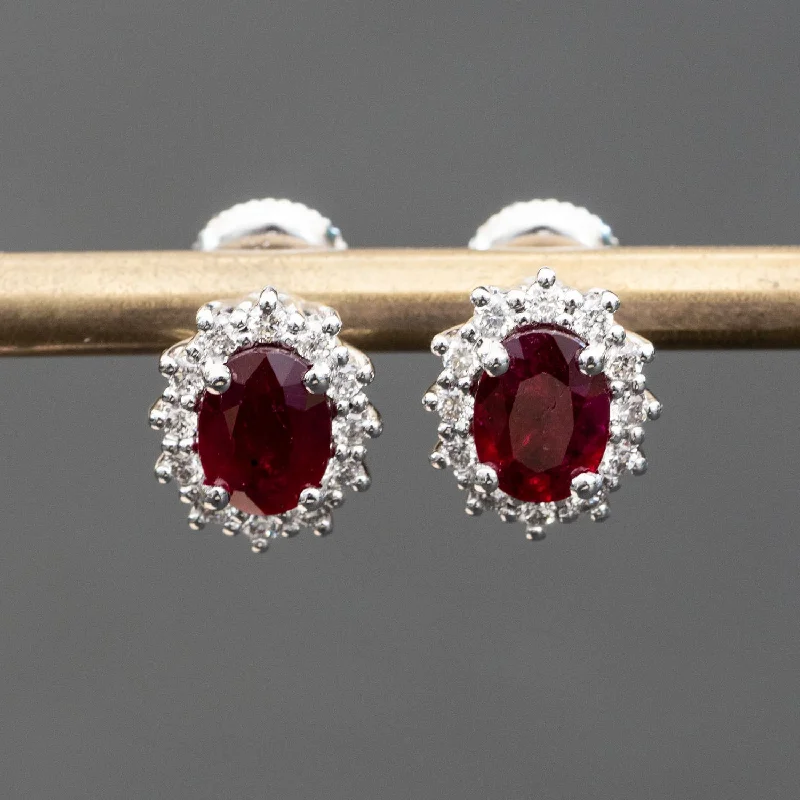 Armilia - 2.55 carat natural ruby & 0.35 carat natural diamonds