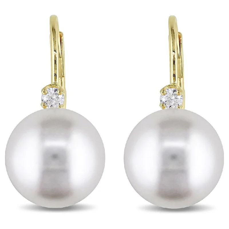 Miadora 14k Gold 1/10ct TDW Cultured Freshwater Pearl Leverback Earrings (9-9.5mm)